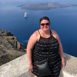 Meet your Posher, Lauren